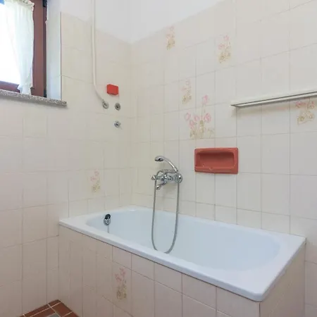 Apartamento With A Parking Space - 7237 Fažana